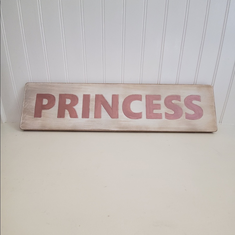 Princess sign